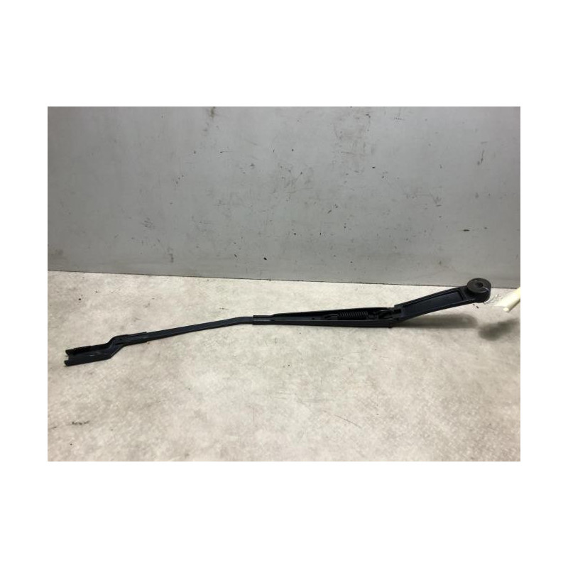 Bras essuie glace avant droit HYUNDAI I 30 1 PHASE 1 d’occasion