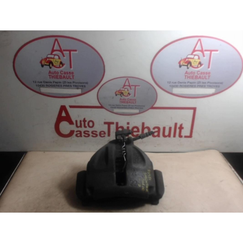 Etrier avant droit (freinage) MERCEDES SPRINTER 3T (903) FOURGON 216D d’occasion