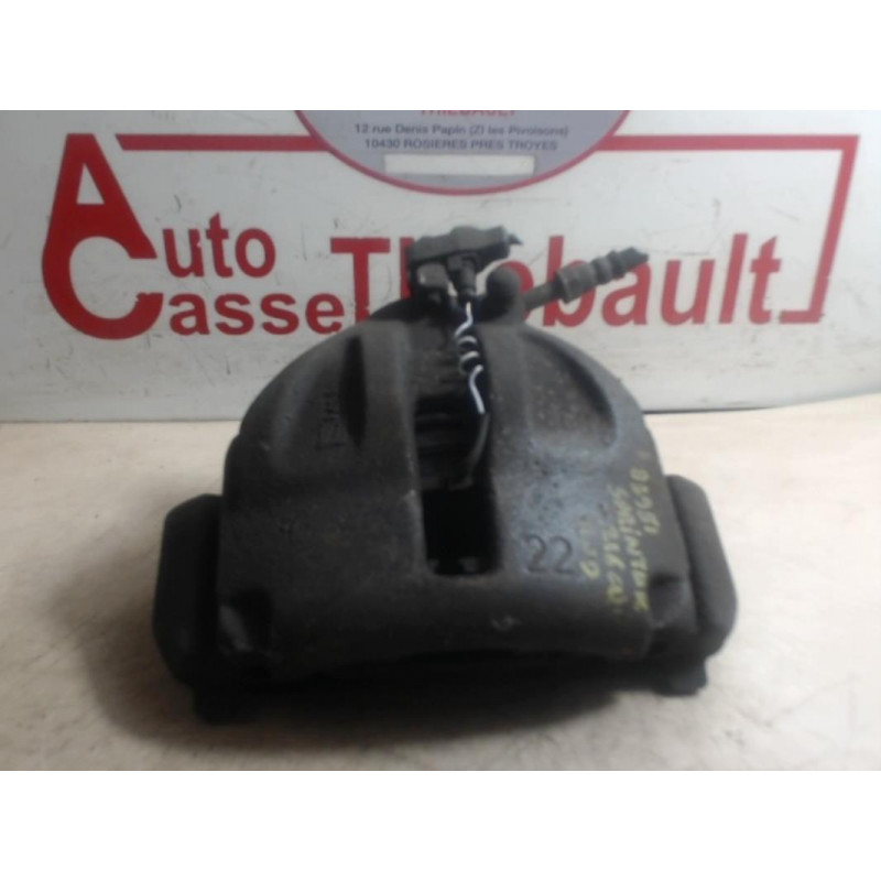 Etrier avant droit (freinage) MERCEDES SPRINTER 3T (903) FOURGON 216D d’occasion