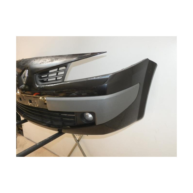 Pare choc avant RENAULT MEGANE 2 PHASE 2 BREAK d’occasion