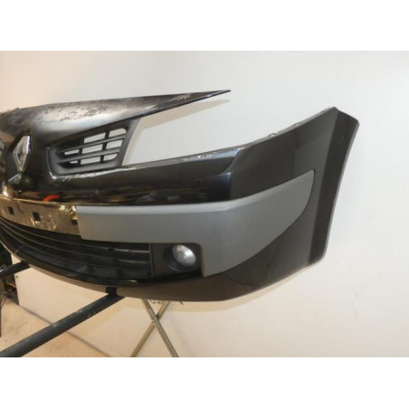 Pare choc avant RENAULT MEGANE 2 PHASE 2 BREAK d’occasion