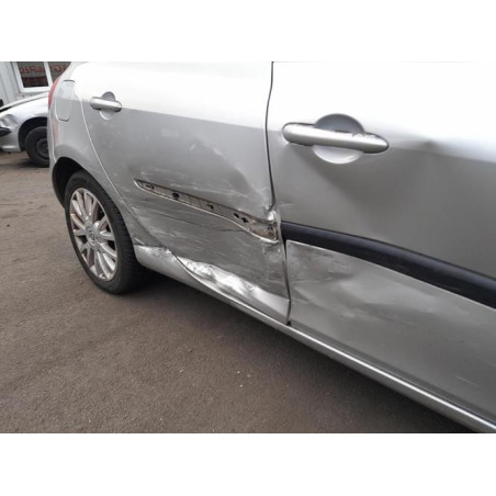 Capot RENAULT CLIO 3 PHASE 1 d’occasion