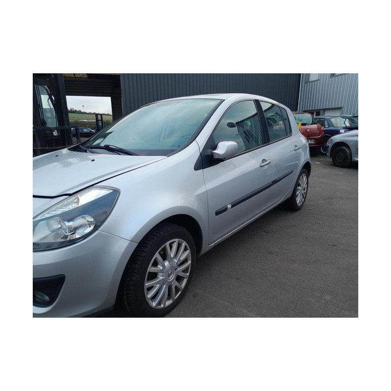Capot RENAULT CLIO 3 PHASE 1 d’occasion