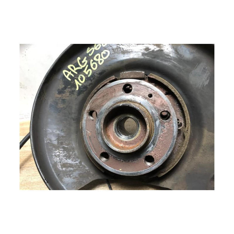 Fusee arriere gauche VOLVO  d’occasion