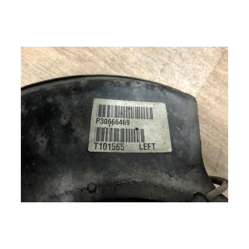 Fusee arriere gauche VOLVO  d’occasion