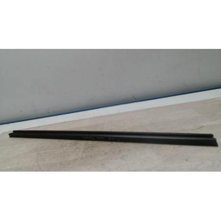 Garniture porte arriere gauche MERCEDES CLASSE B 245 PHASE 2 d’occasion
