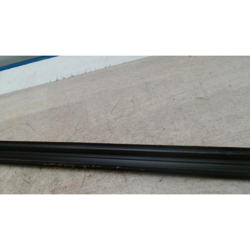 Garniture porte arriere gauche MERCEDES CLASSE B 245 PHASE 2 d’occasion