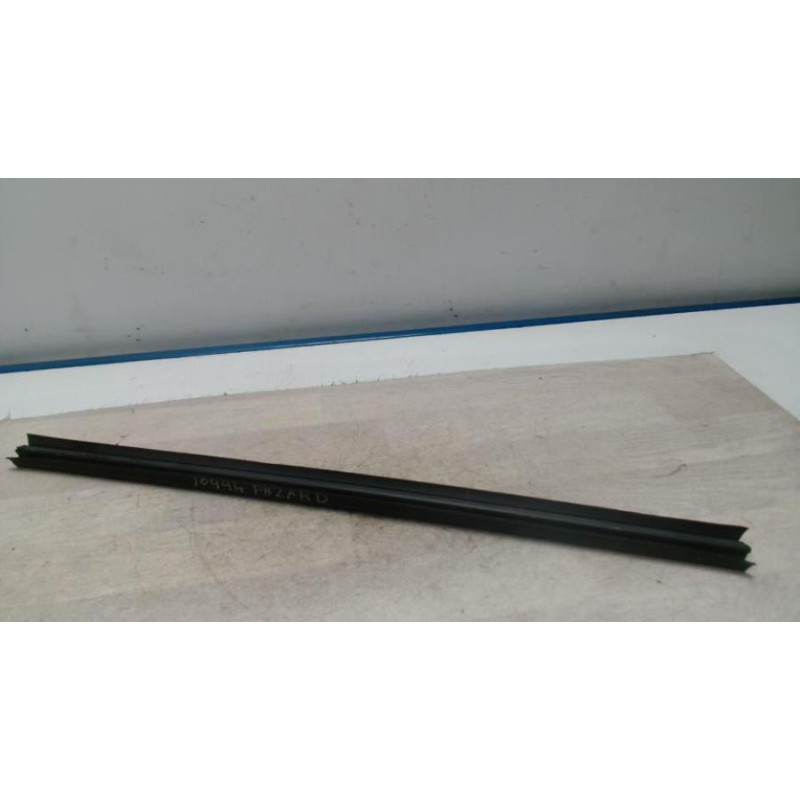Garniture porte arriere droite MERCEDES CLASSE B 245 PHASE 2 d’occasion