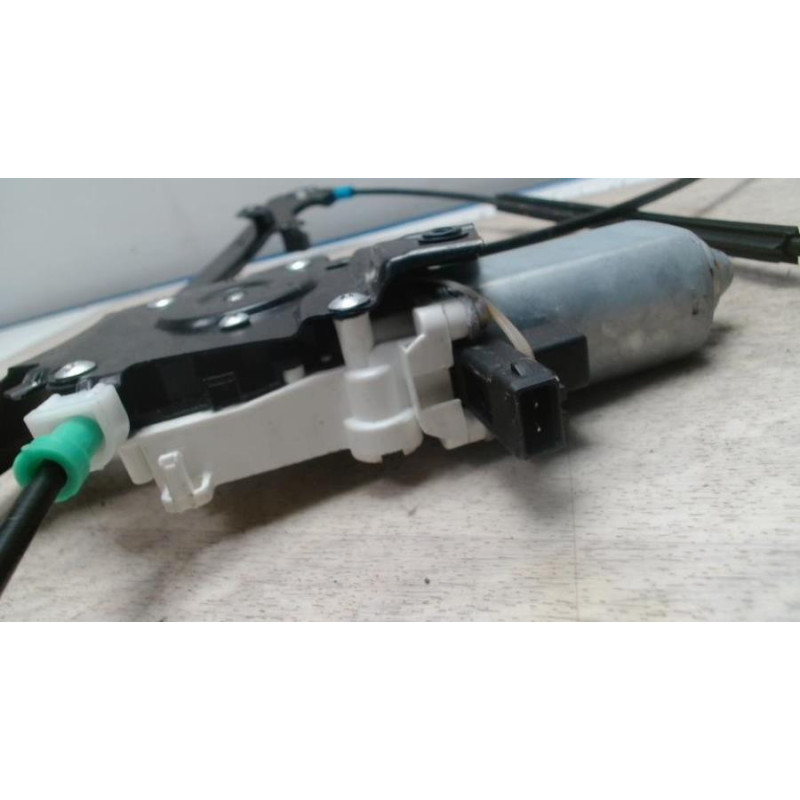 Leve vitre electrique avant droit LAND ROVER FREELANDER 1 PHASE 1 d’occasion