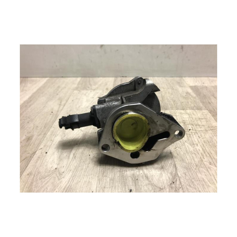 Pompe à vide RENAULT CLIO 3 PHASE 2 d’occasion