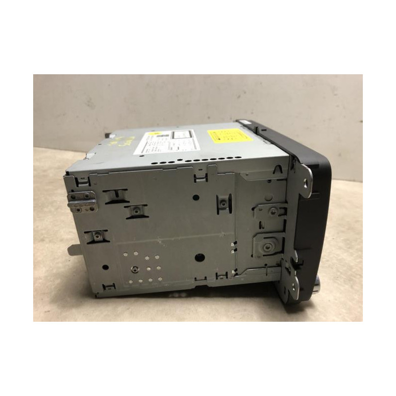 Autoradio d'origine VOLKSWAGEN SCIROCCO 3 PHASE 1 COUPE d’occasion