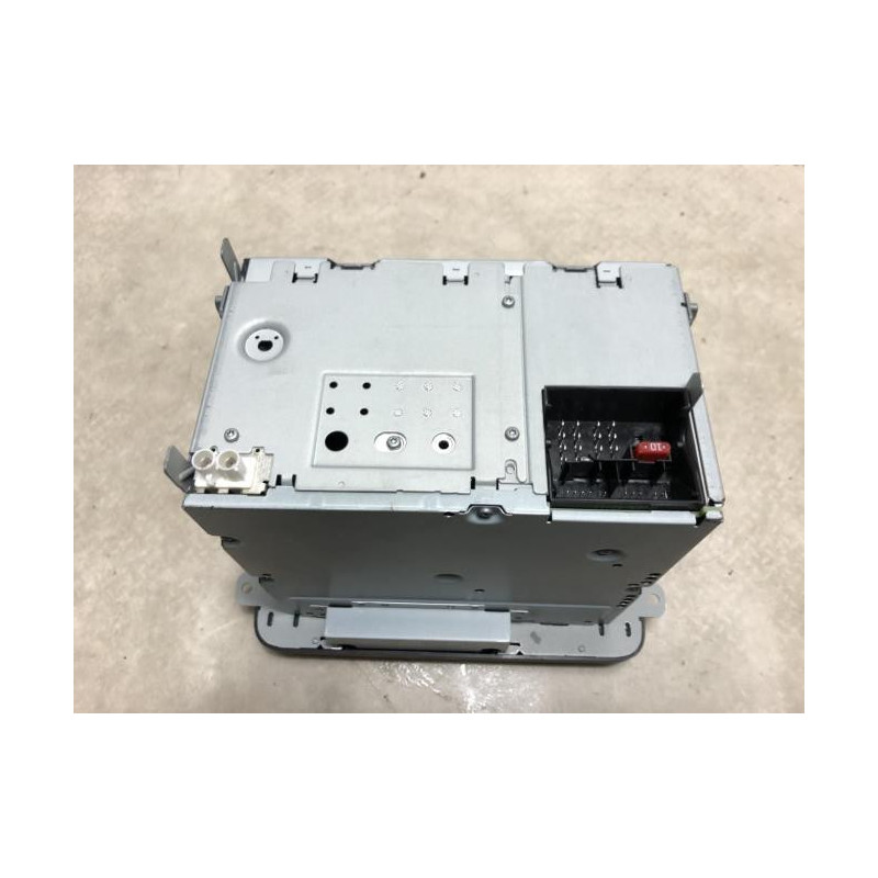 Autoradio d'origine VOLKSWAGEN SCIROCCO 3 PHASE 1 COUPE d’occasion