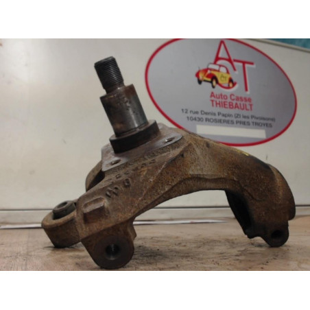 Fusee arriere droit FORD  d’occasion