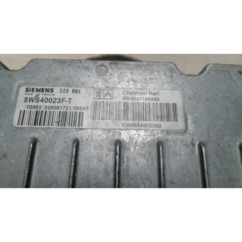 Calculateur moteur CITROEN XSARA PHASE 2 d’occasion