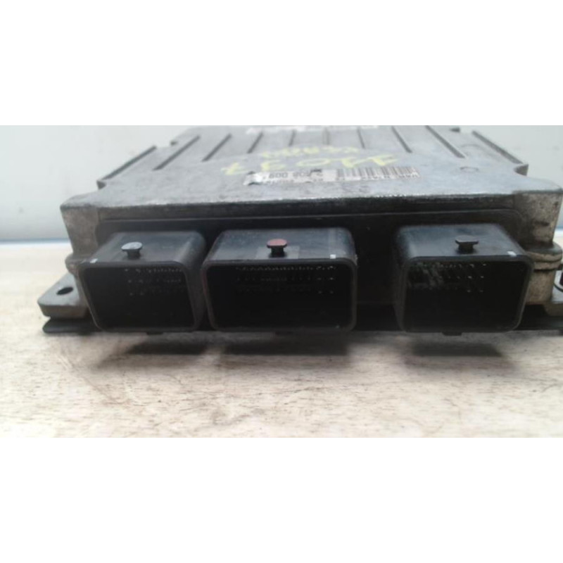 Calculateur moteur CITROEN XSARA PHASE 2 d’occasion