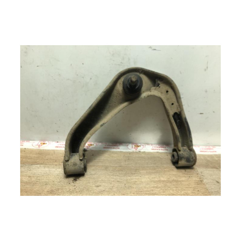 Triangle superieur avant droit NISSAN NAVARA NP300 d’occasion