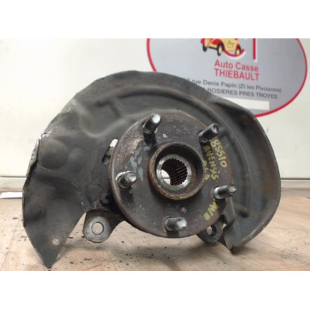 Fusee avant droit TOYOTA AVENSIS 2.0T D4D d’occasion