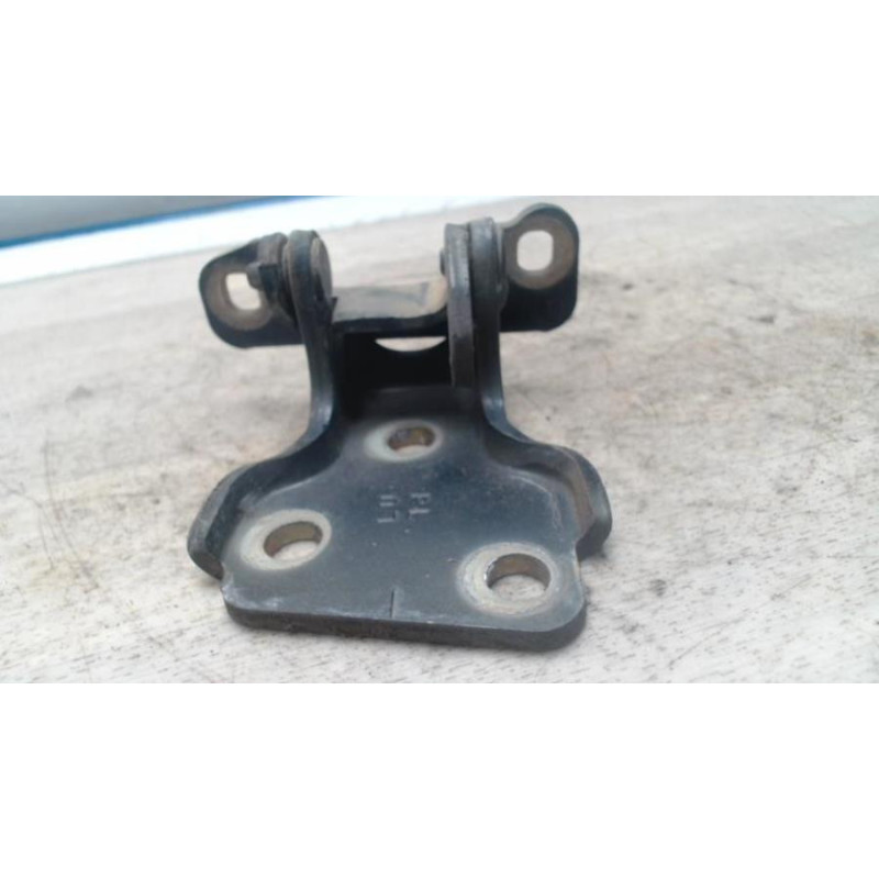 Charniere de porte avant gauche LAND ROVER FREELANDER 1 PHASE 1 d’occasion