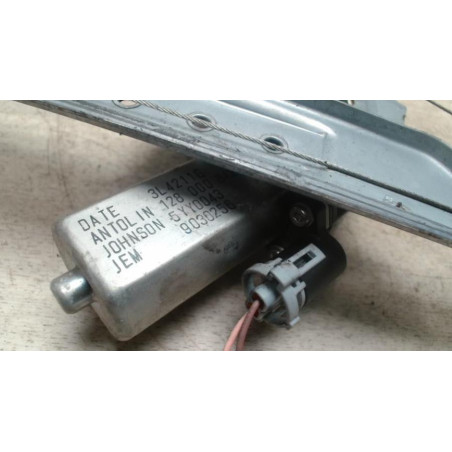 Leve vitre electrique avant droit DACIA DUSTER 1 PHASE 1 d’occasion