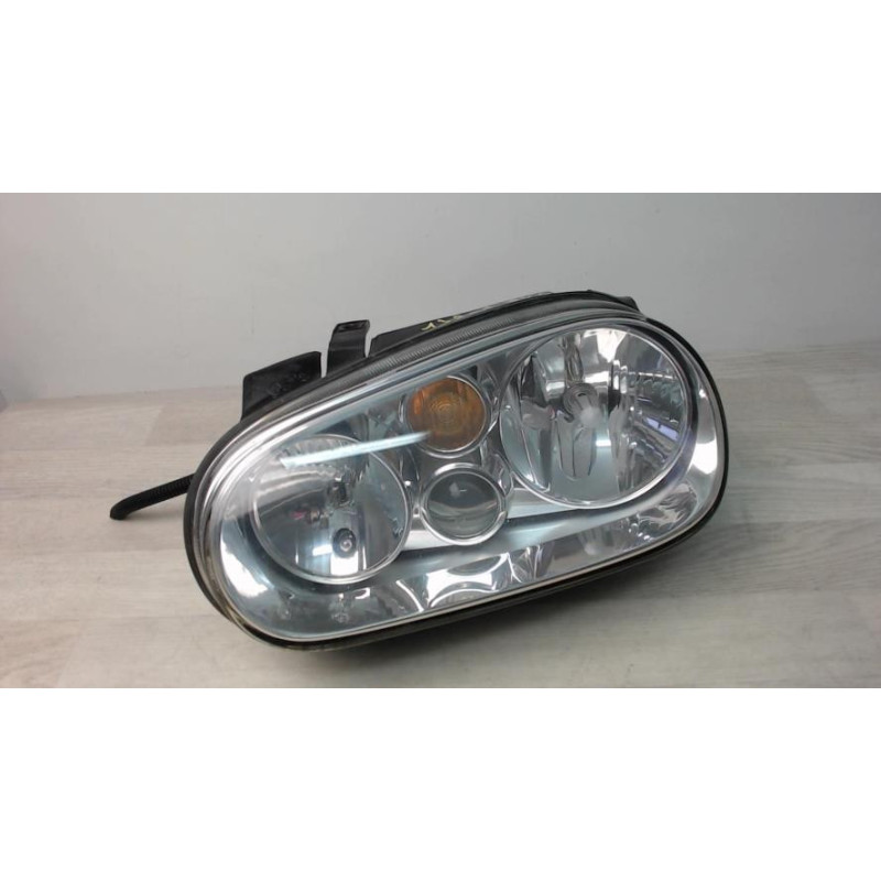 Optique avant principal gauche (feux)(phare) VOLKSWAGEN GOLF 4 d’occasion