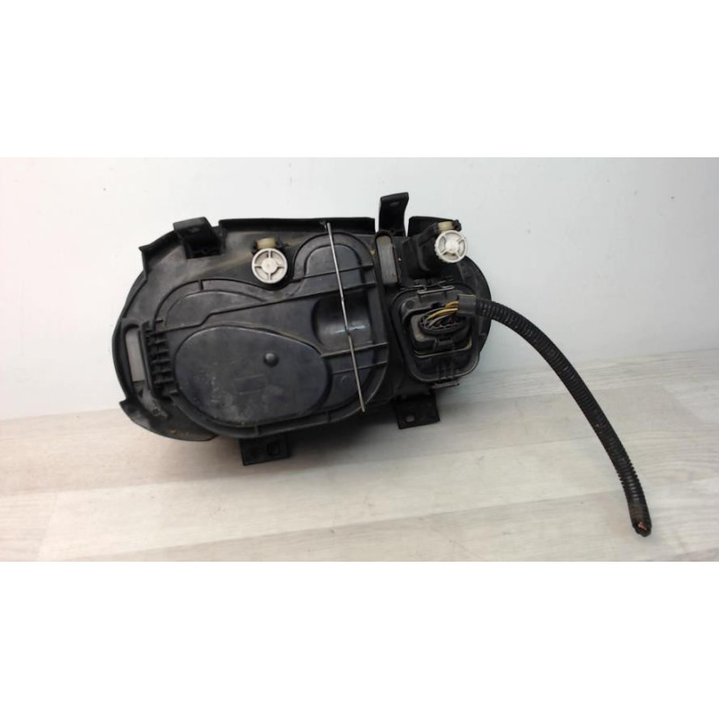 Optique avant principal gauche (feux)(phare) VOLKSWAGEN GOLF 4 d’occasion
