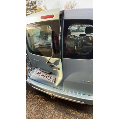Platine feu arriere droit RENAULT KANGOO 2 PHASE 1 d’occasion