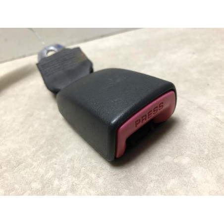 Attache ceinture arriere gauche SUZUKI SWIFT 3 d’occasion