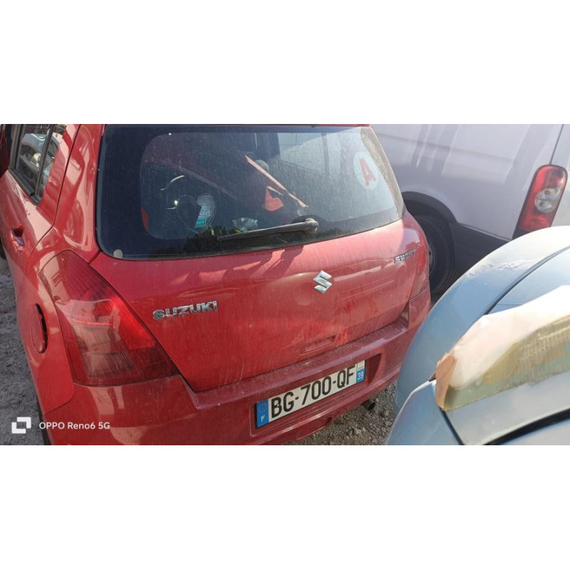 Attache ceinture arriere centrale SUZUKI SWIFT 3 d’occasion