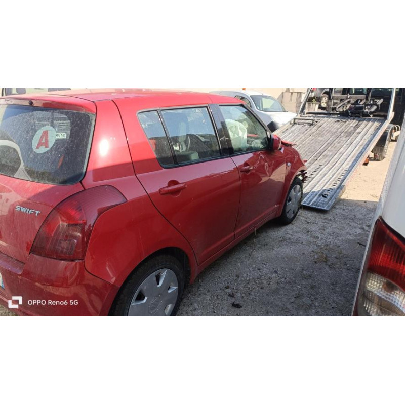 Attache ceinture arriere centrale SUZUKI SWIFT 3 d’occasion