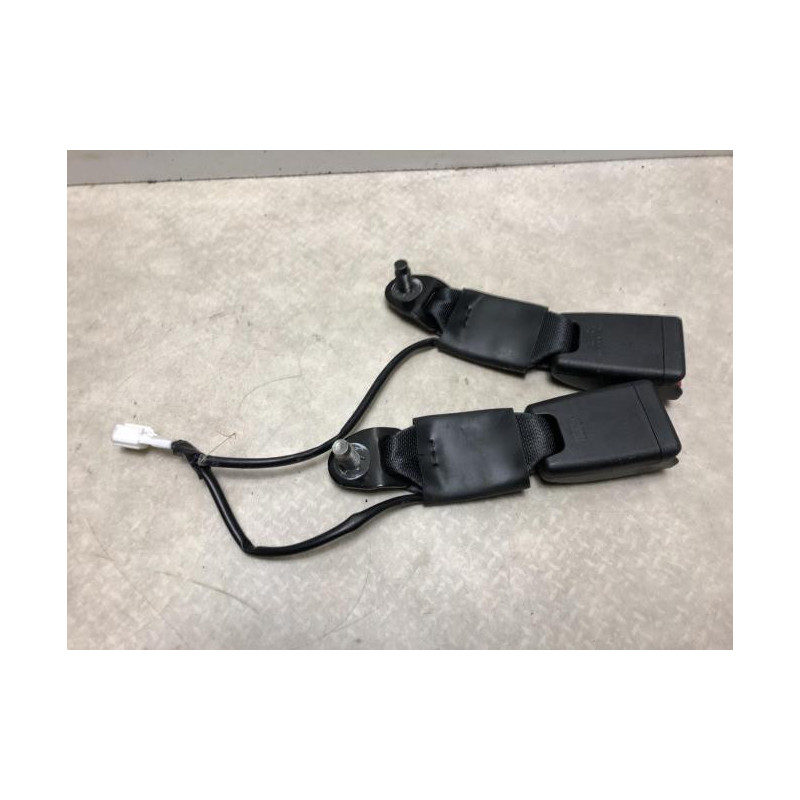Attache ceinture arriere centrale NISSAN NAVARA NP300 d’occasion