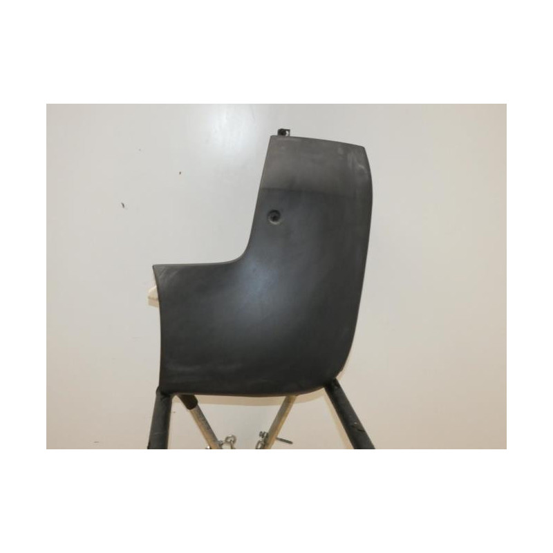 Moulure de pare choc arriere RENAULT TRAFIC 2 PHASE 2 d’occasion