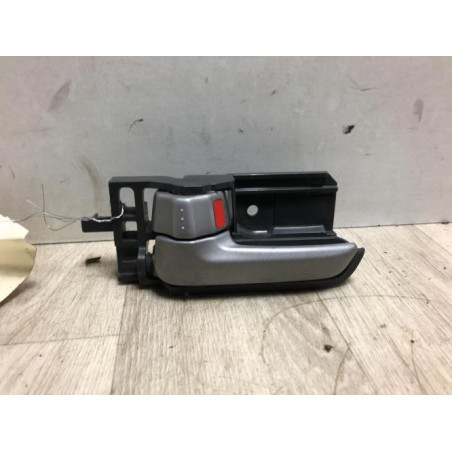 Poignee porte avant gauche SUZUKI SWIFT 3 d’occasion