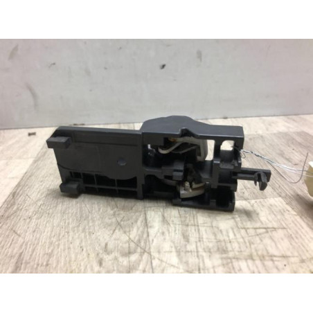 Poignee porte avant gauche SUZUKI SWIFT 3 d’occasion