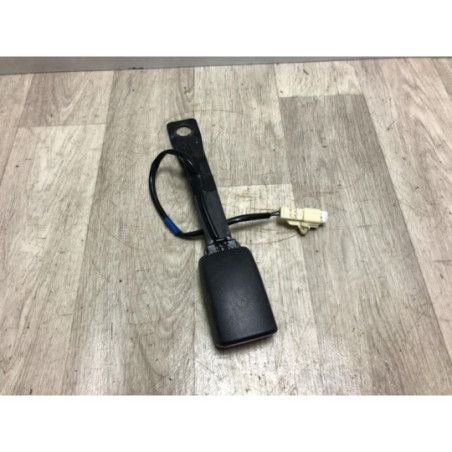 Attache ceinture avant gauche SUZUKI SWIFT 3 d’occasion