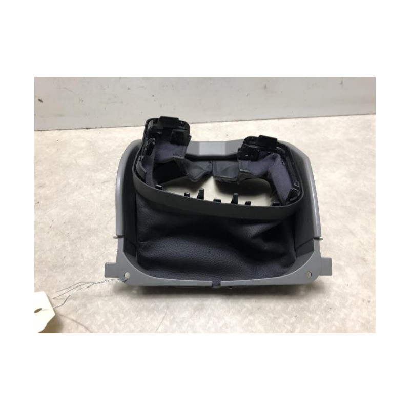 Soufflet de levier de vitesse MERCEDES CLASSE C 204 PHASE 1 d’occasion