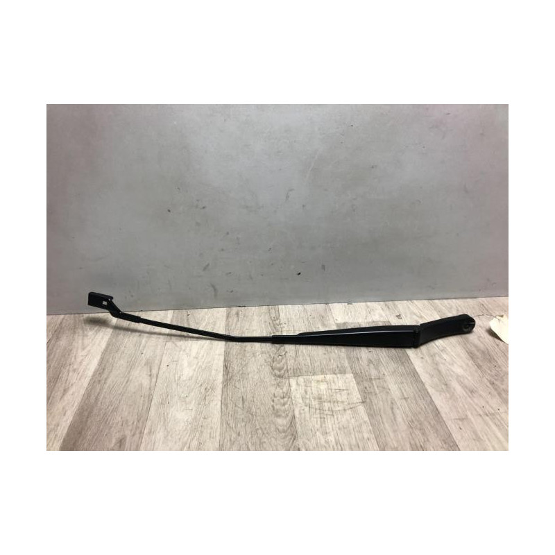 Bras essuie glace avant droit VOLKSWAGEN SCIROCCO 3 PHASE 1 COUPE d’occasion