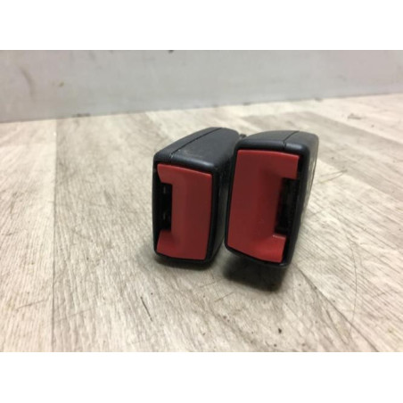Attache ceinture arriere centrale VOLKSWAGEN SCIROCCO 3 PHASE 1 COUPE d’occasion