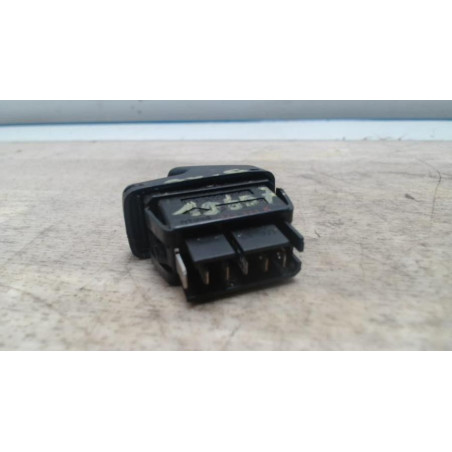 Interrupteur de leve vitre avant gauche RENAULT CLIO 2 PHASE 2 d’occasion