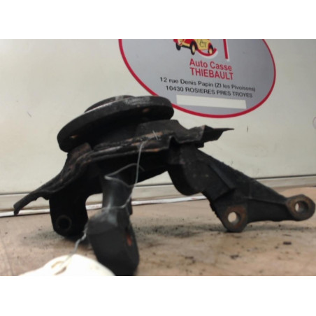 Fusee avant gauche FIAT BRAVA 1.9 D d’occasion