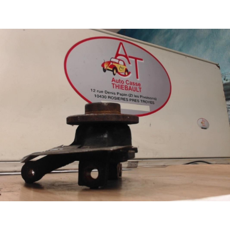 Fusee avant gauche FIAT  d’occasion
