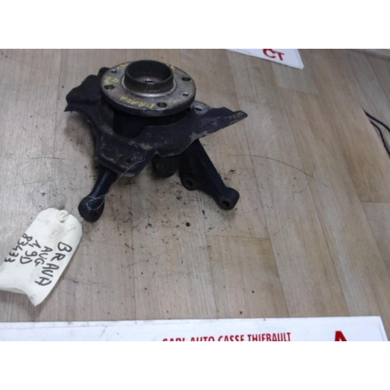 Fusee avant gauche FIAT BRAVA 1.9 D d’occasion