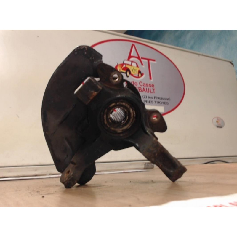 Fusee avant gauche FIAT  d’occasion