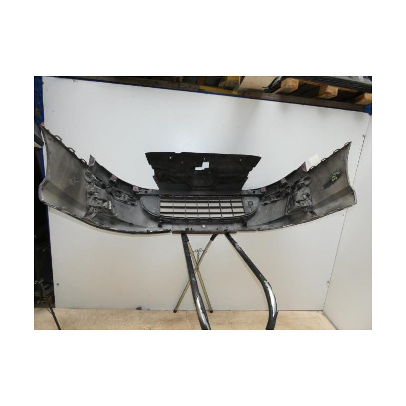 Pare choc avant PEUGEOT 407 PHASE 1 d’occasion