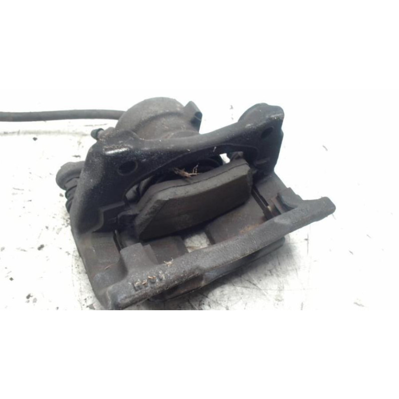 Etrier avant gauche (freinage) RENAULT CLIO 3 PHASE 1 d’occasion