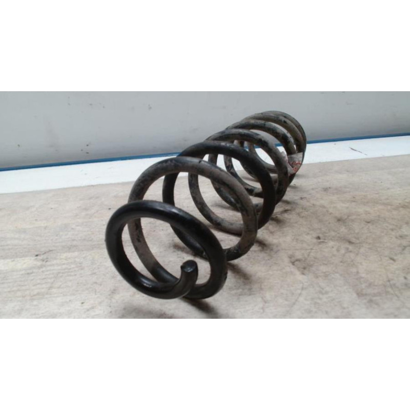 Ressort de suspension arriere gauche RENAULT SCENIC 3 PHASE 1 d’occasion