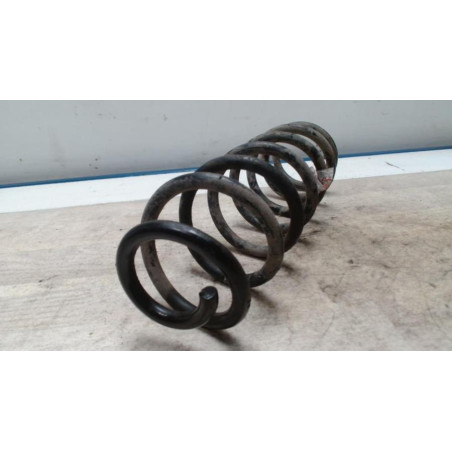 Ressort de suspension arriere gauche RENAULT SCENIC 3 PHASE 1 d’occasion