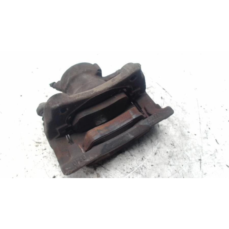 Etrier avant gauche (freinage) RENAULT CLIO 3 PHASE 1 d’occasion