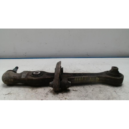 Bras de suspension superieur avant droit AUDI A4 2 AVANT PHASE 1 BREAK d’occasion