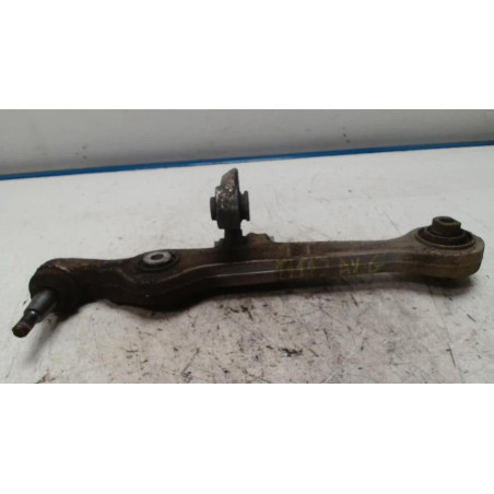 Bras de suspension superieur avant gauche AUDI A4 2 AVANT PHASE 1 BREAK d’occasion