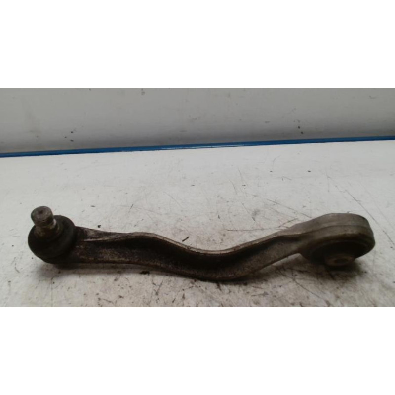Bras inferieur avant droit AUDI A4 2 AVANT PHASE 1 BREAK d’occasion